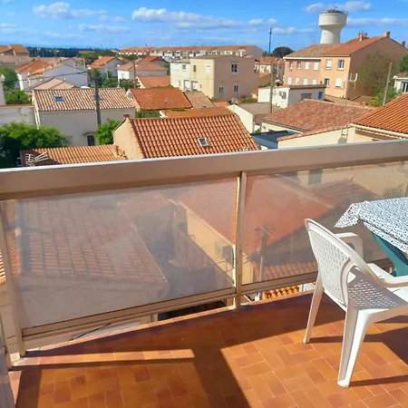 Avec Petite Terrasse Proche Et Commerces Apartamento